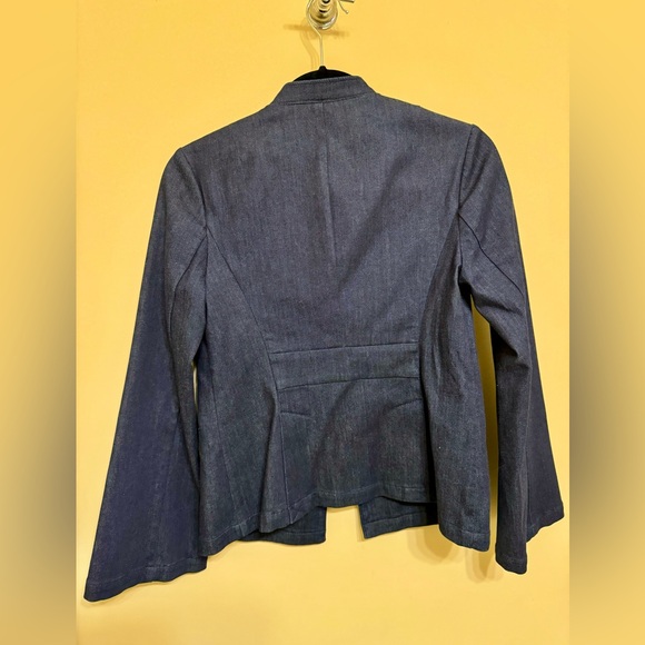 Banana Republic stylish and classy dark blue denim jacket - Picture 3 of 4